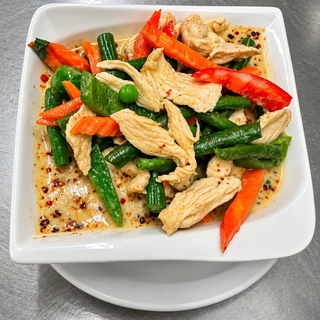E16. Green Curry